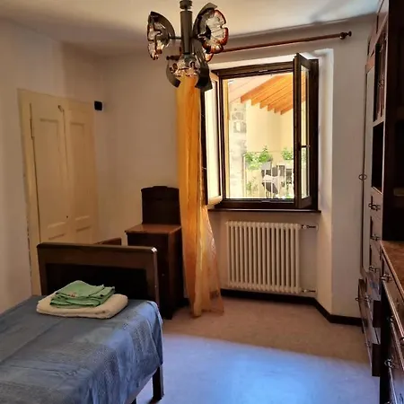 The Romantic Alley - Apartments Close To The Lake *
